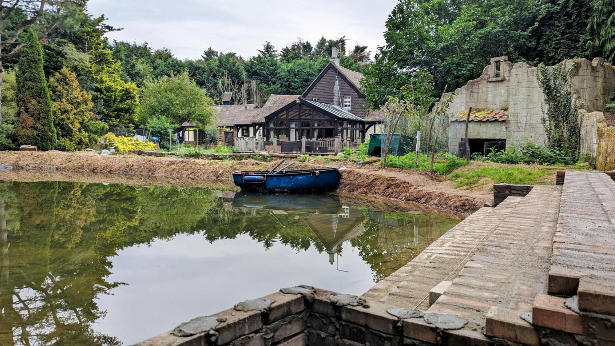 Beautiful Cottage In Brentwood Kelvedon Hatch Экстерьер фото